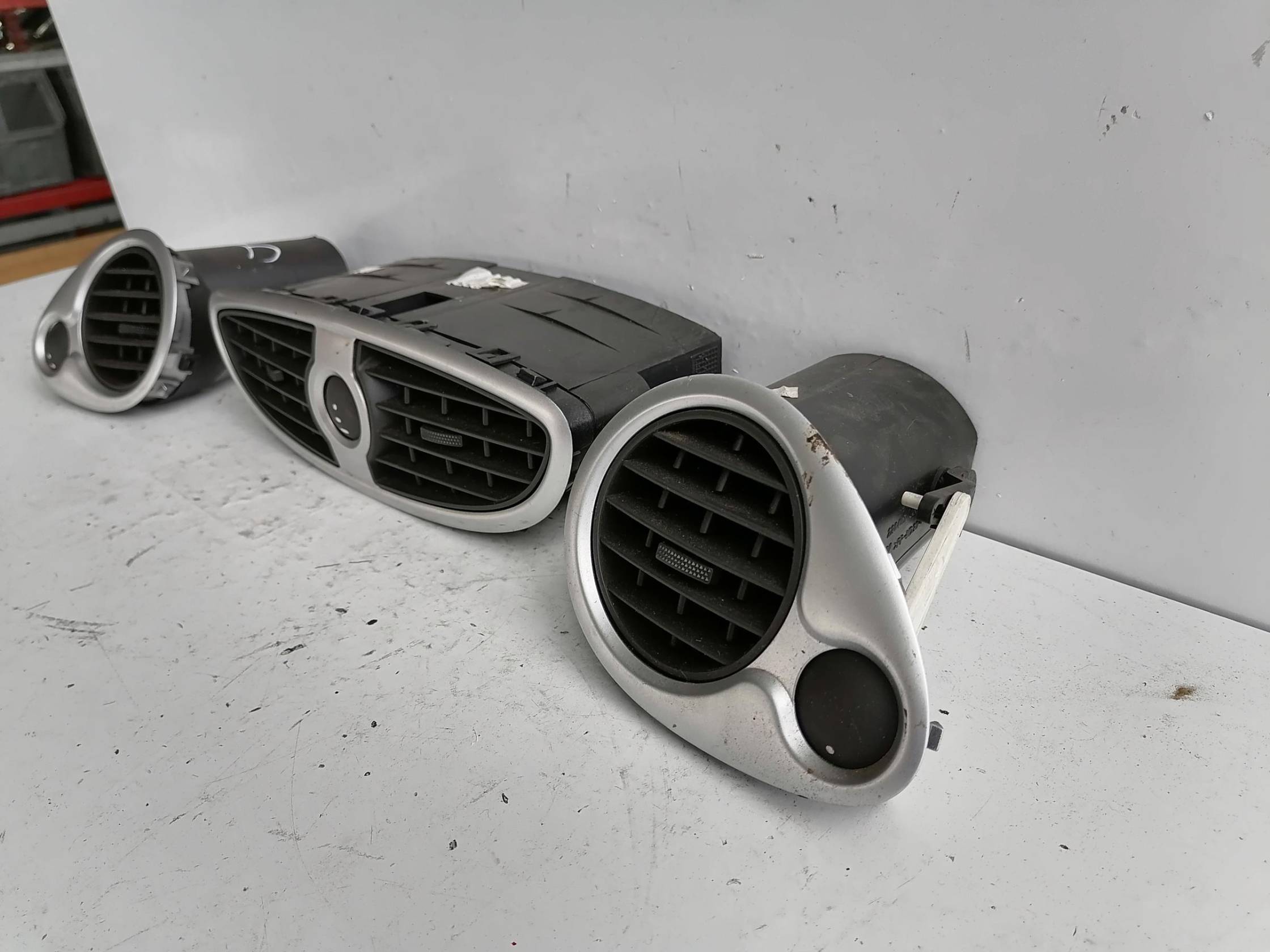 Bocchetta aria centr. cruscotto